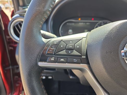 Used 2019 Nissan Kicks SR w/ SR Premium Package FWD image 20