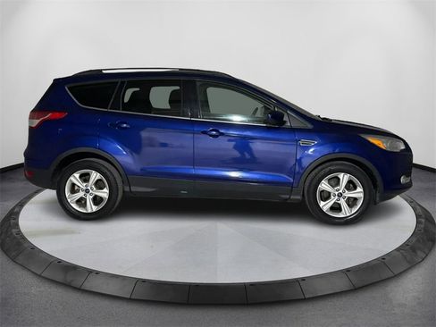 Used 2014 Ford Escape SE w/ Equipment Group 201A image 4