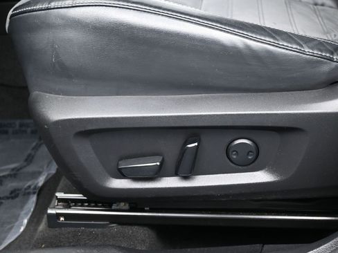 Used 2022 Mitsubishi Outlander SE image 11