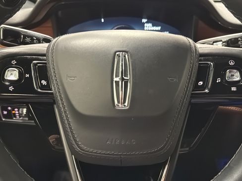 Used 2023 Lincoln Aviator Grand Touring w/ Equipment Group 301A AWD/4WD image 16