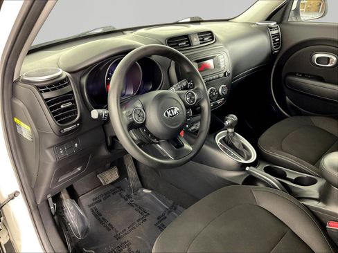 Used 2016 Kia Soul FWD image 15