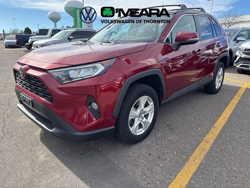 Used 2021 Toyota RAV4 XLE image 2