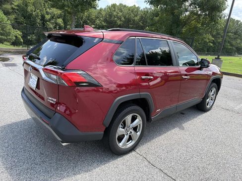 Used 2021 Toyota RAV4 Limited AWD/4WD image 7