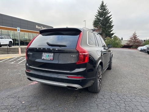 Used 2020 Volvo XC90 T5 Momentum w/ Protection Package Premier image 7