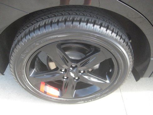 Used 2021 Chevrolet Equinox Premier w/ Redline Edition AWD/4WD image 8