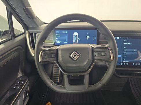 Used 2023 Rivian R1S Adventure image 28