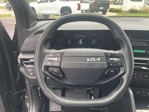 Used 2026 Kia Sportage X-Line w/ X-Line Premium Package AWD/4WD image 19