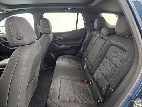 Used 2025 Chevrolet Equinox LT AWD/4WD image 16