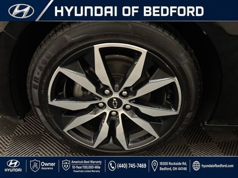 Used 2022 Chevrolet Malibu RS FWD image 28