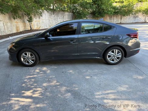 Used 2020 Hyundai Elantra Value Edition FWD image 8