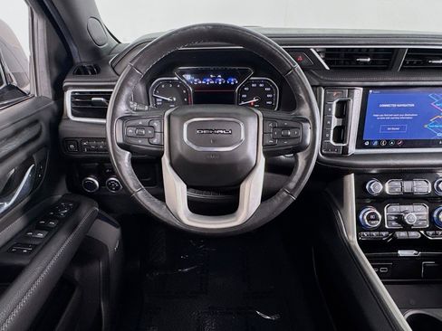 Used 2021 GMC Yukon XL Denali w/ Denali Premium Package RWD image 4