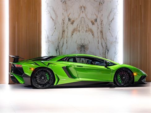 Used 2016 Lamborghini Aventador LP 750-4 Superveloce AWD/4WD image 7