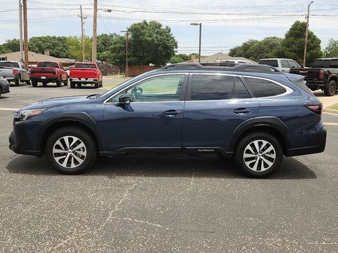 Certified 2025 Subaru Outback Premium AWD/4WD image 2