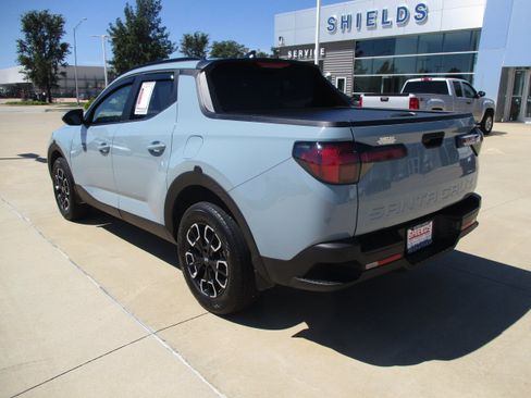 Used 2023 Hyundai Santa Cruz SEL Premium AWD/4WD image 4
