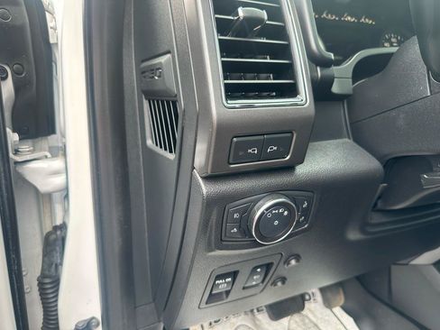 Used 2018 Ford F150 XLT w/ Equipment Group 302A Luxury AWD/4WD image 6