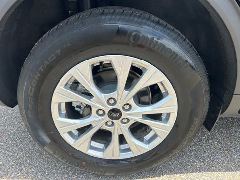 Certified 2024 Ford Escape Active AWD/4WD image 12