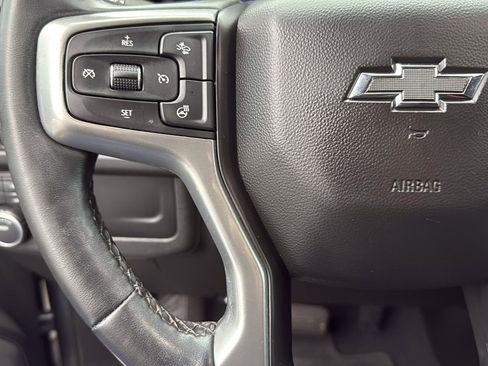 Used 2023 Chevrolet Suburban Z71 w/ Luxury Package image 17