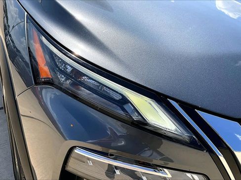 Used 2022 Nissan Rogue SV FWD image 26