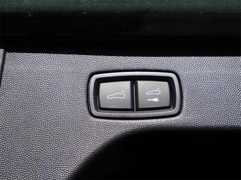 Certified 2024 Porsche Macan Turbo Electric image 19