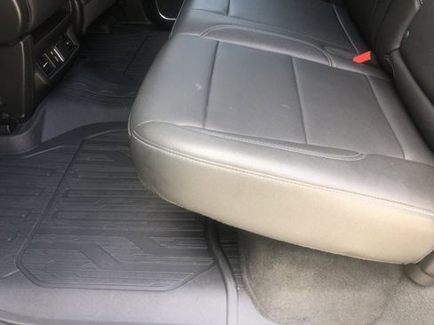 Used 2022 GMC Sierra 1500 SLT image 22