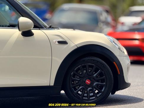 Used 2018 MINI Cooper 2-Door Hardtop FWD image 6