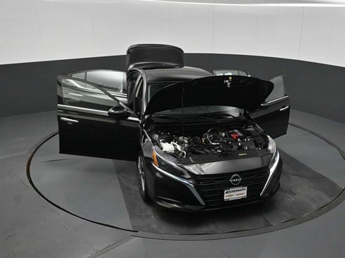 Used 2023 Nissan Altima 2.5 SL AWD/4WD image 26