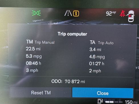 Used 2023 Volvo XC40 B4 Ultimate image 15