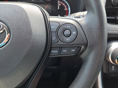 Certified 2025 Toyota RAV4 XLE AWD/4WD image 27