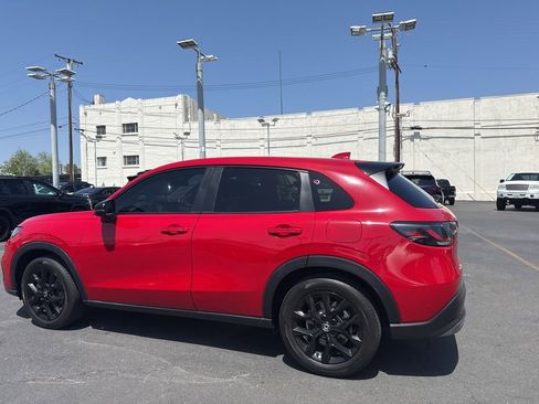 Used 2025 Honda HR-V Sport image 8