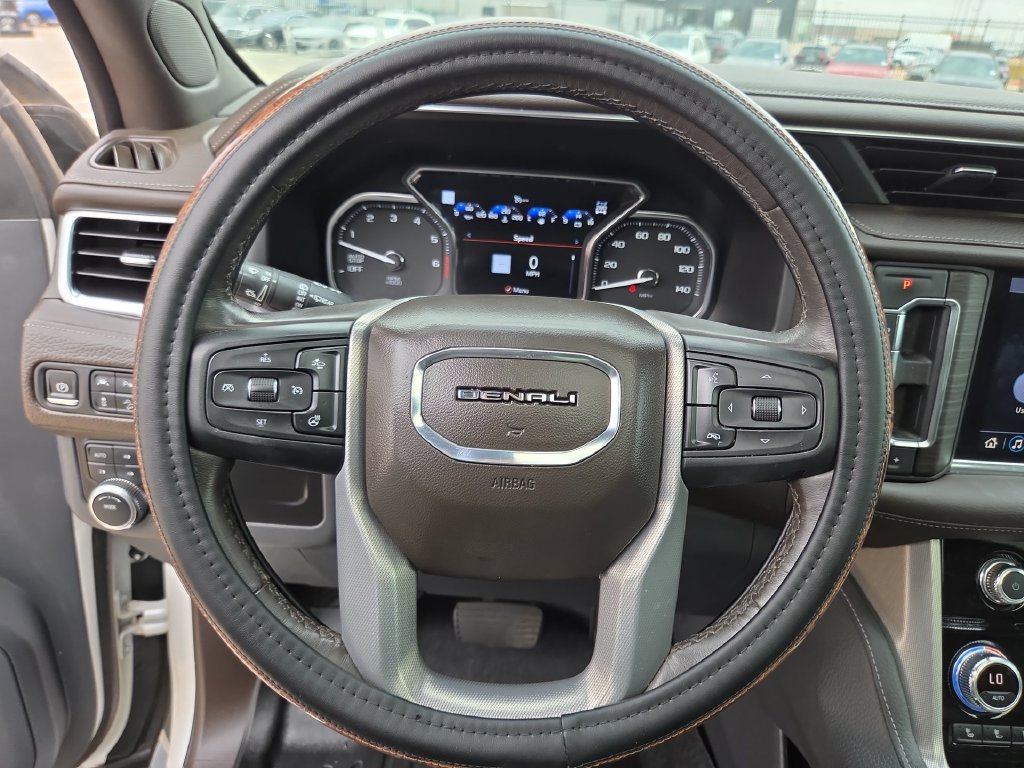 Used 2021 GMC Yukon Denali w/ Denali Premium Package AWD/4WD image 21