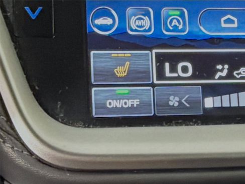 Used 2025 Subaru Outback Premium w/ Popular Package #1A image 19