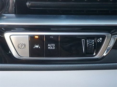 New 2026 Cadillac Lyriq Luxury image 17