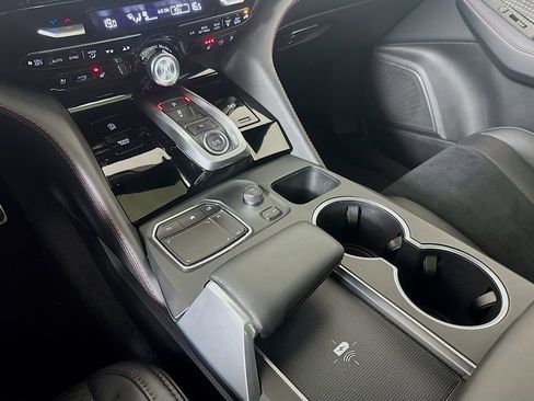 Used 2023 Acura MDX A-Spec image 17