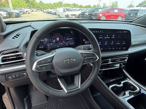 New 2027 Chevrolet Traverse LT w/ Midnight/Sport Edition FWD image 21