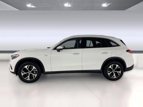 Certified 2025 Mercedes-Benz GLC 350e 4MATIC image 2