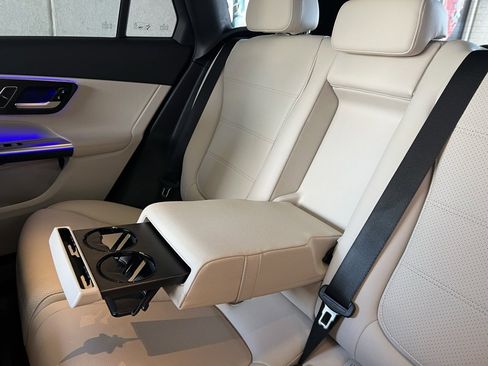 Used 2026 Mercedes-Benz GLC 300 4MATIC image 27