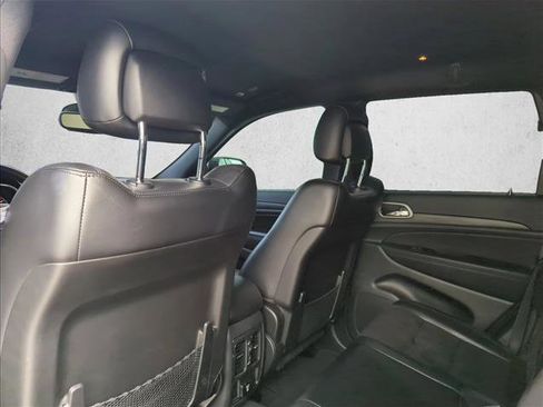 Used 2022 Jeep Grand Cherokee Laredo X image 14