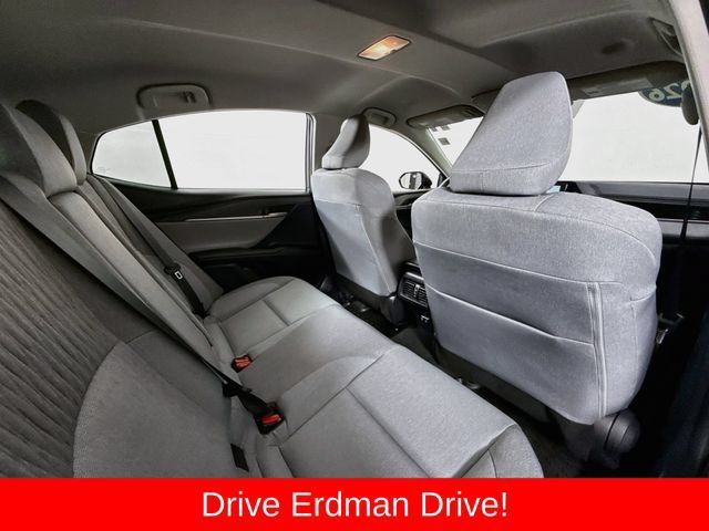 Used 2026 Toyota Camry LE FWD image 27