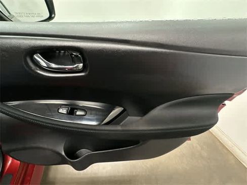 Used 2018 Nissan Leaf SV w/ SV All Weather Package image 23