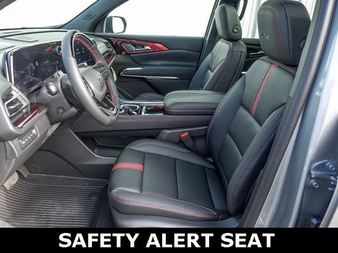 New 2026 Chevrolet Traverse RS w/ LPO, Floor Liner Package image 16