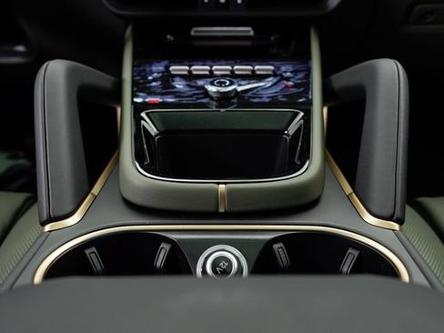 New 2026 Porsche Cayenne Coupe AWD/4WD image 19