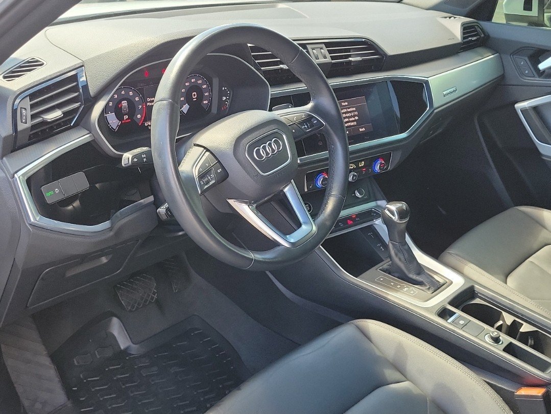 Used 2021 Audi Q3 2.0T Premium w/ Convenience Package AWD/4WD image 9