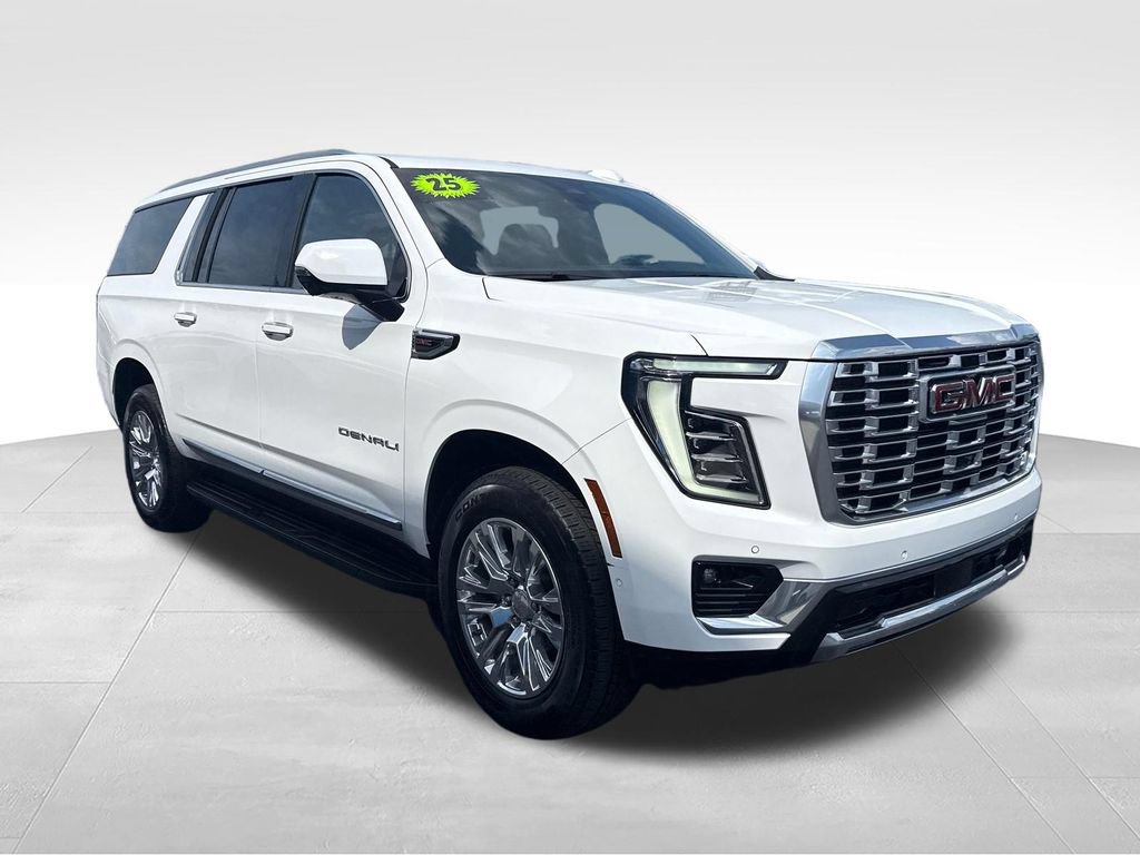 Used 2025 GMC Yukon XL Denali AWD/4WD image 18
