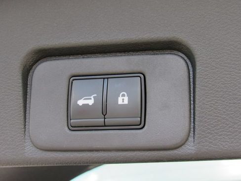 Certified 2023 Nissan Rogue Platinum w/ Platinum Premium Package AWD/4WD image 6
