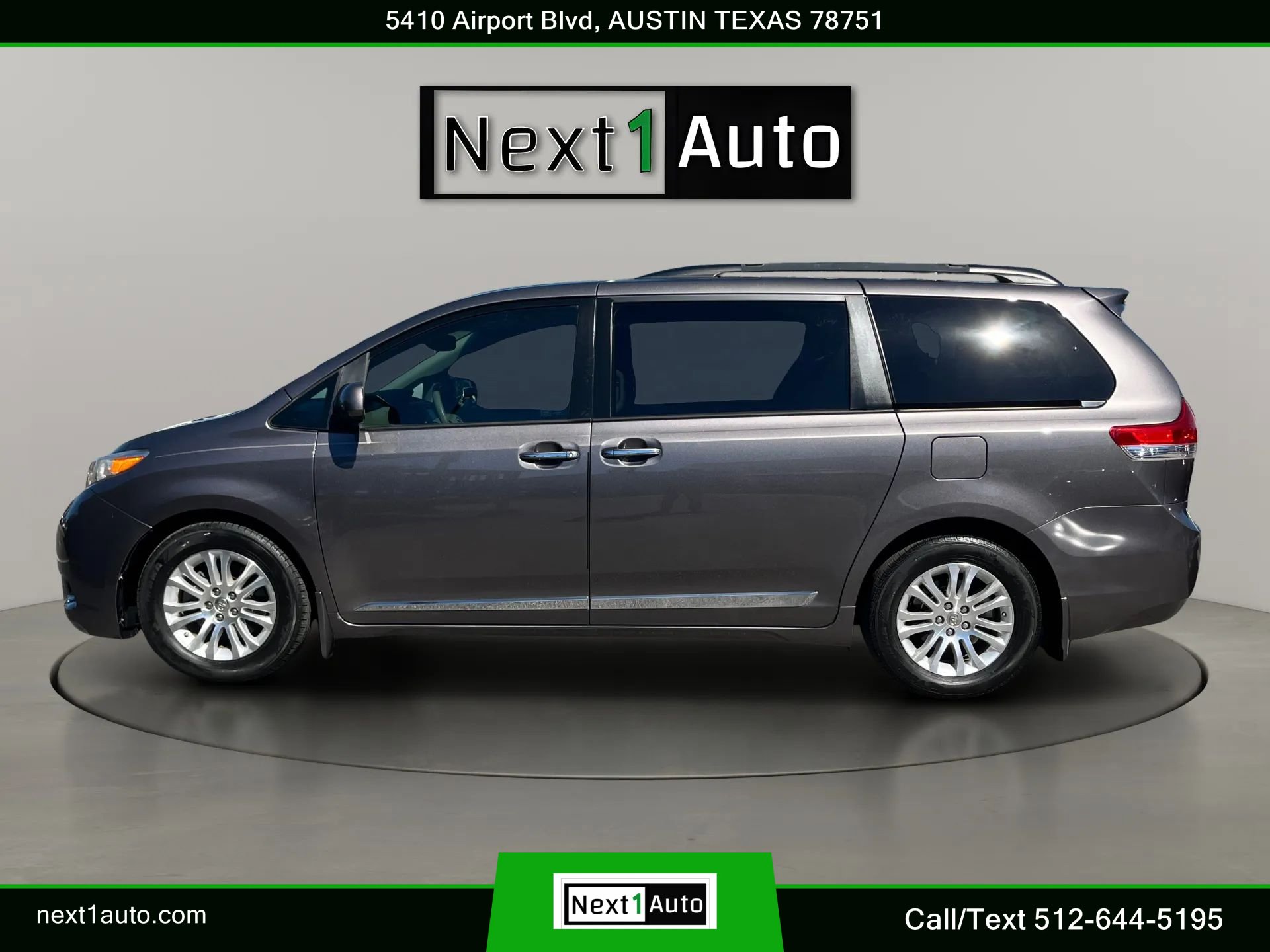 Used 2014 Toyota Sienna XLE w/ Entertainment Package FWD image 12