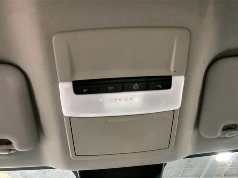 Used 2021 Nissan Sentra SV FWD image 34