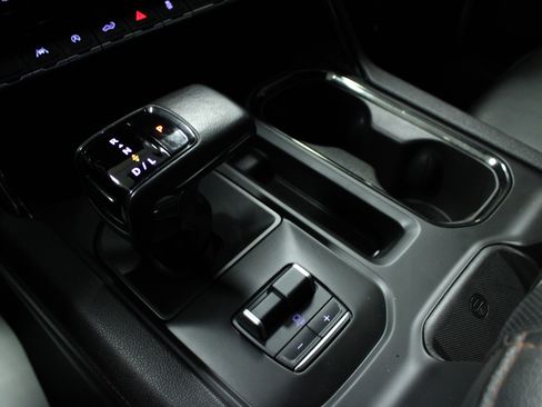 Used 2022 GMC Sierra 1500 AT4 w/ AT4 Preferred Package image 23