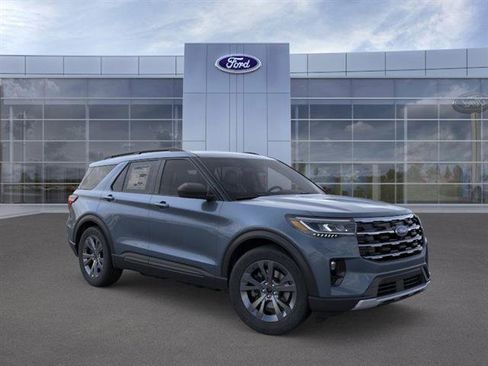 New 2026 Ford Explorer Active w/ Active Comfort Package image 7