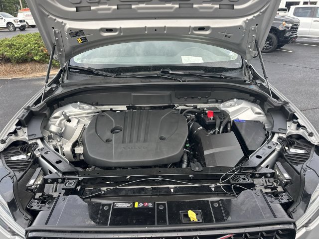 Used 2025 Volvo XC60 B5 Plus AWD/4WD image 30