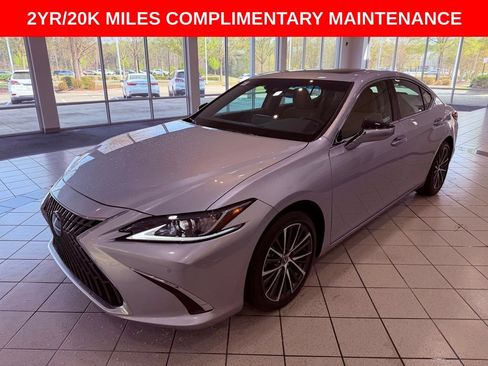 Certified 2025 Lexus ES 350 w/ Premium Package image 3